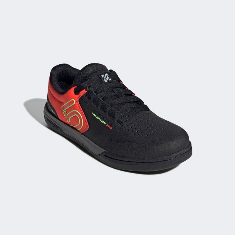 SCARPE FIVE TEN FREERIDER PRO NERO/ROSSO/VERDE