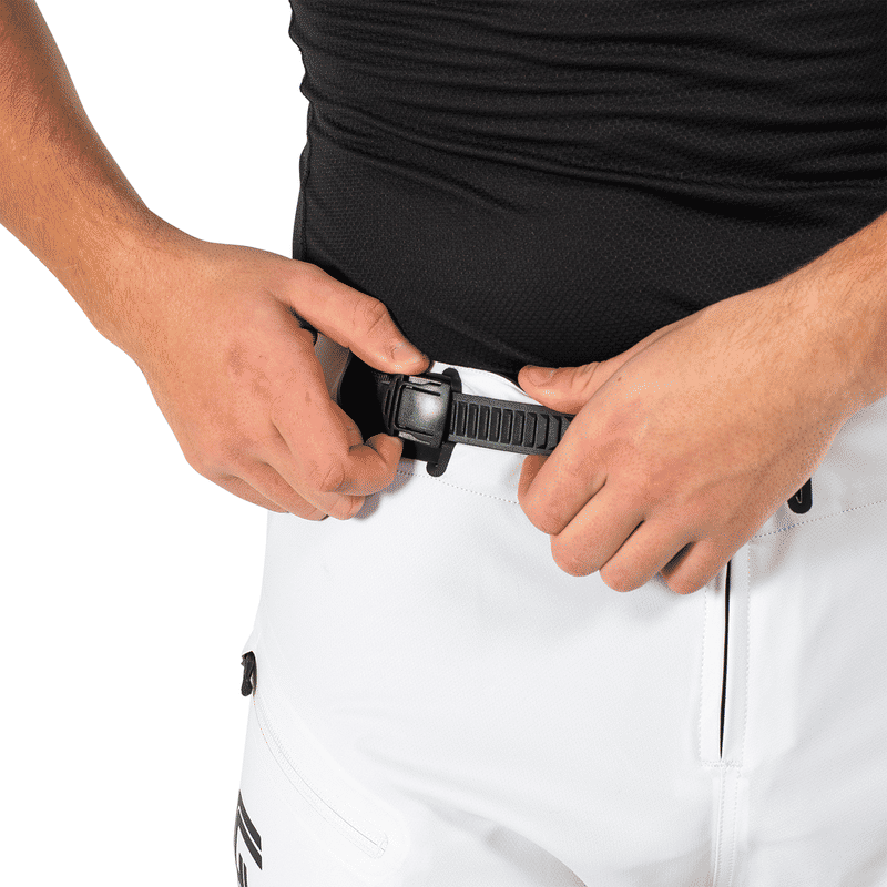 Pantalons VTT Gravity 5.0 ergonomiques développés avec les pilotes professionnels de Pivot Factory Racing