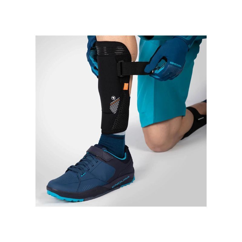 GINOCCHIERE PARASTINCHI ENDURA MT500 D30 SHIN GUARD