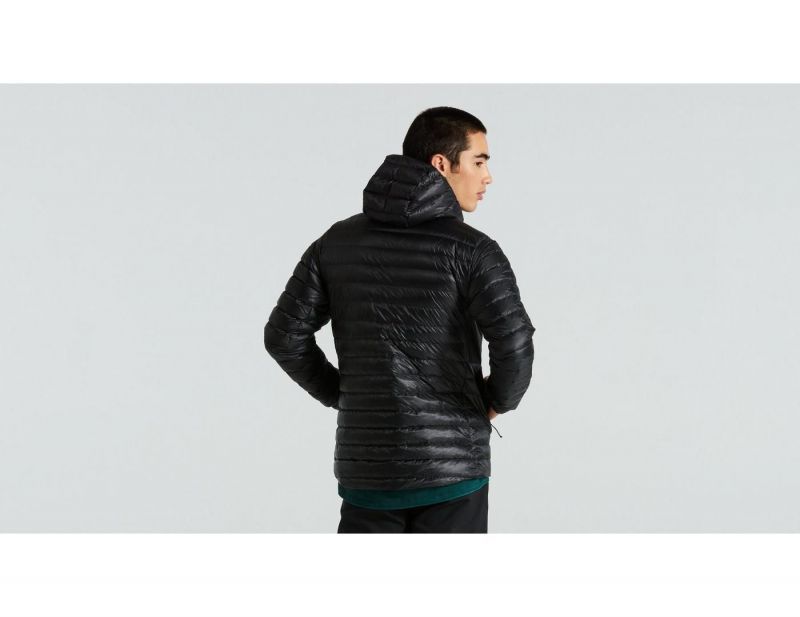 SPECJALISTYCZNA KOMPAKTOWA KURTKA PUCHOWA