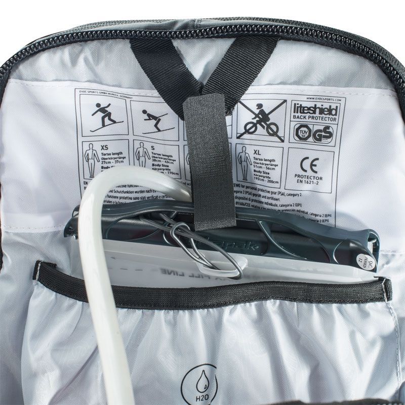 PLECAK EVOC FR TRAIL BLACKLINE 20L