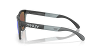 OCCHIALI OAKLEY FROGSKINS RANGE NERO OPACO PRIZM SAPPHIRE OO9284-1955