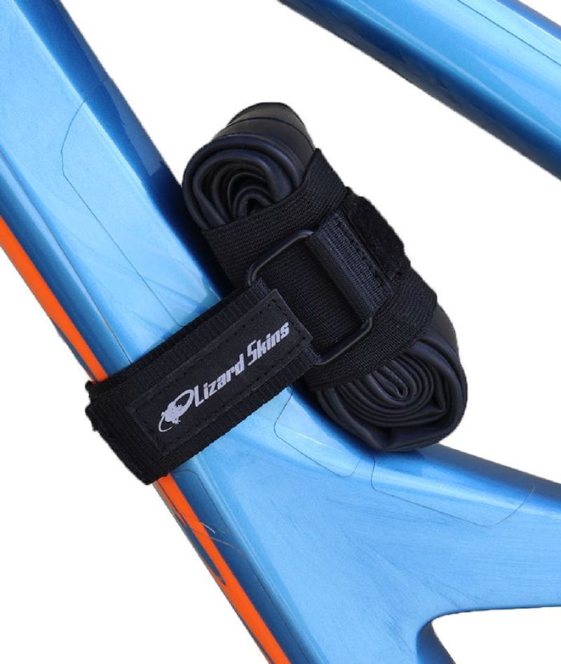 PASEK RURKOWY Z SKÓRY JASZCZURA CZARNY