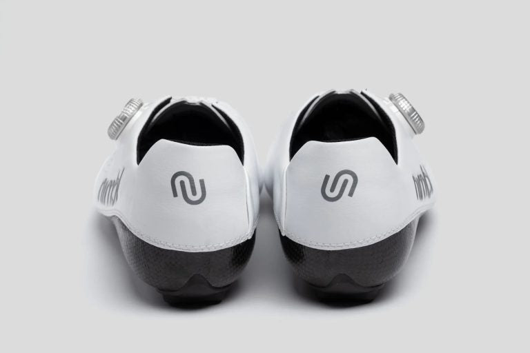 SCARPE NIMBL ULTIMATE EXCEED WHITE SILVER RETRO