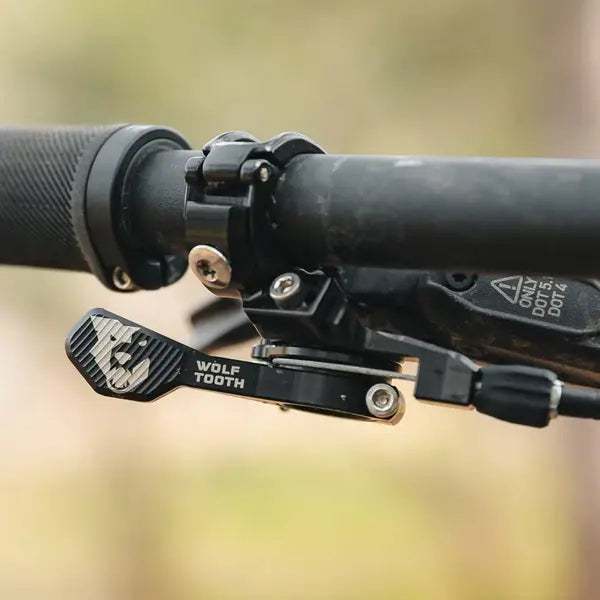 MANETKA ZDALNEGO STEROWANIA WOLF TOOTH REMOTE PRO DŁUGA DŹWIGNIA 22,2 MM